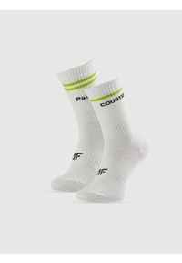 4f - 4F Skarpetki długie (2-pack) męskie - białe 43-46. Kolor: biały. Materiał: bawełna, prążkowany, materiał. Wzór: haft. Sport: tenis #1