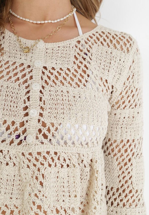 Born2be - Beżowa Szydełkowa Bluzka z Falbanką z Bawełny Hokna. Kolor: beżowy. Materiał: bawełna. Długość rękawa: długi rękaw. Długość: długie. Wzór: aplikacja