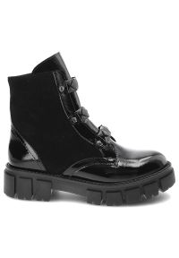 Czarne Botki Karino Damskie Modne Obuwie Jesienne. Kolor: czarny. Materiał: jeans, lakier, skóra. Sezon: jesień. Styl: rockowy