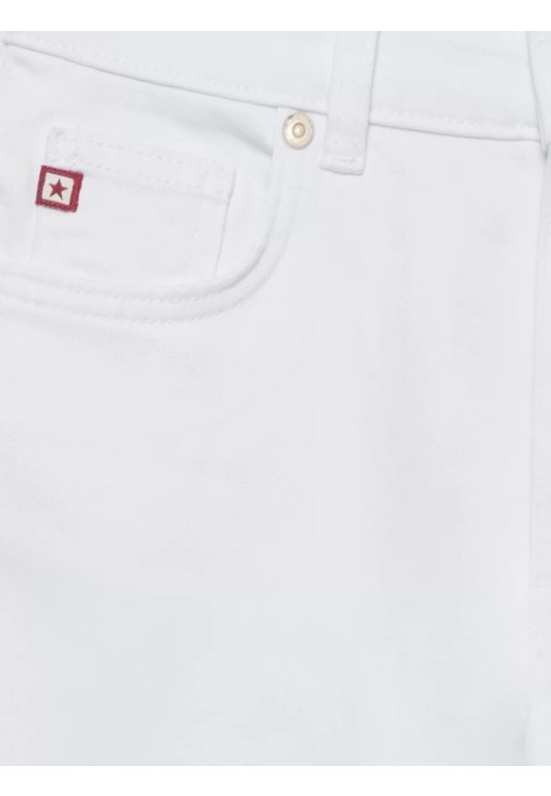 Big-Star - Szorty damskie jeansowe białe Soleil 815. Stan: podwyższony. Kolor: biały. Materiał: jeans. Długość: krótkie. Sezon: lato. Styl: klasyczny