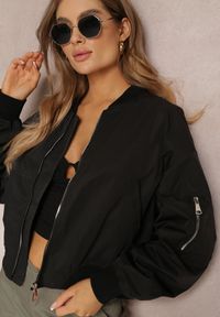 Renee - Czarna Kurtka Bomberka z Zasuwanymi Kieszeniami na Rękawach Jaylianna. Kolor: czarny #1