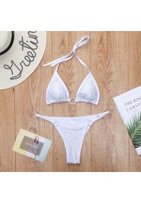 Intica - Bikini z cyrkoniami na plażę z regulowanymi ramiączkami Sivan. Kolor: biały. Materiał: materiał. Wzór: aplikacja