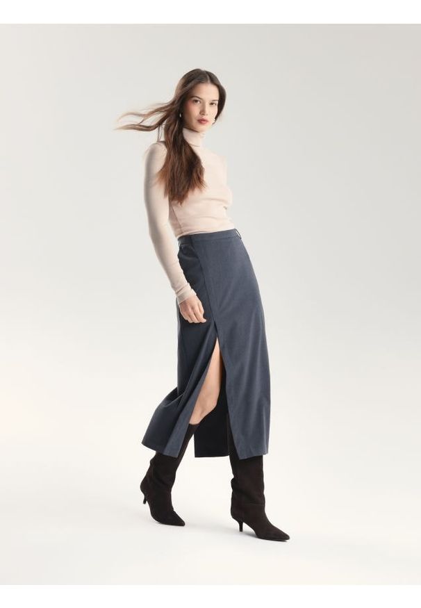 Reserved - Spódnica midi z rozcięciem - szary. Kolor: szary. Materiał: tkanina, wiskoza