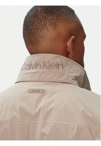 Calvin Klein Jeans Płaszcz przejściowy LV04LG505G Beżowy ciemny Regular Fit. Kolor: beżowy. Materiał: syntetyk #6