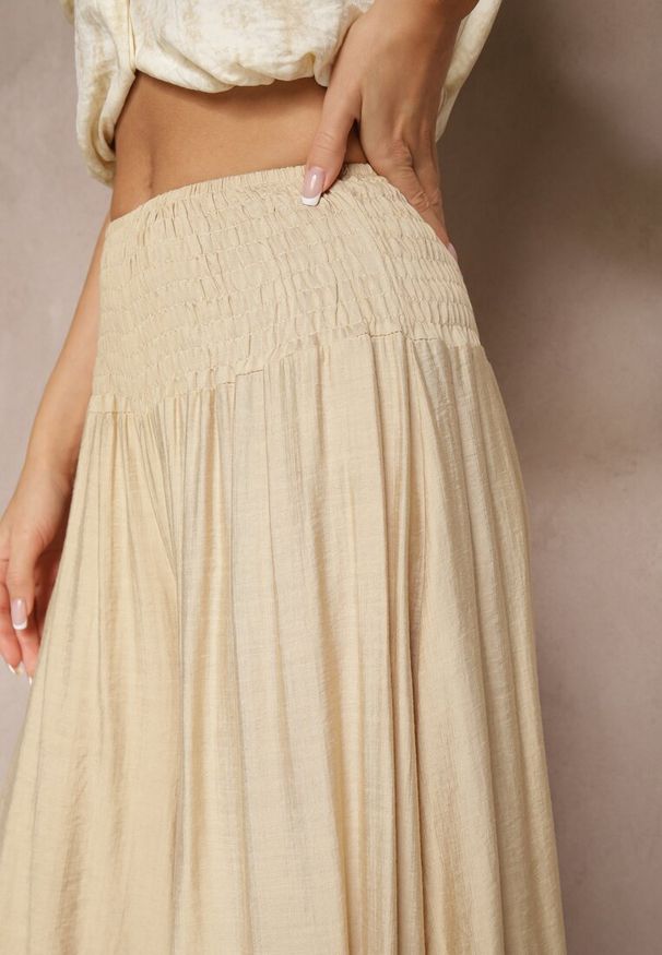 Renee - Beżowe Spodnie o Szerokim Kroju Kuloty High Waist o Długości 7/8 Ulanova. Okazja: na co dzień. Stan: podwyższony. Kolor: beżowy. Długość: długie. Styl: elegancki, casual