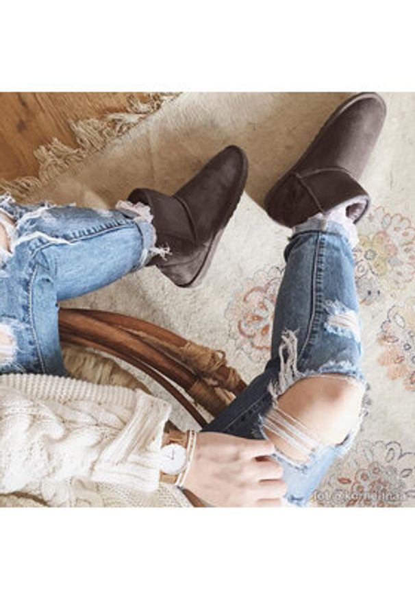 EMU Australia Śniegowce Wallaby Mini Teens T10103 Brązowy. Kolor: brązowy. Materiał: skóra