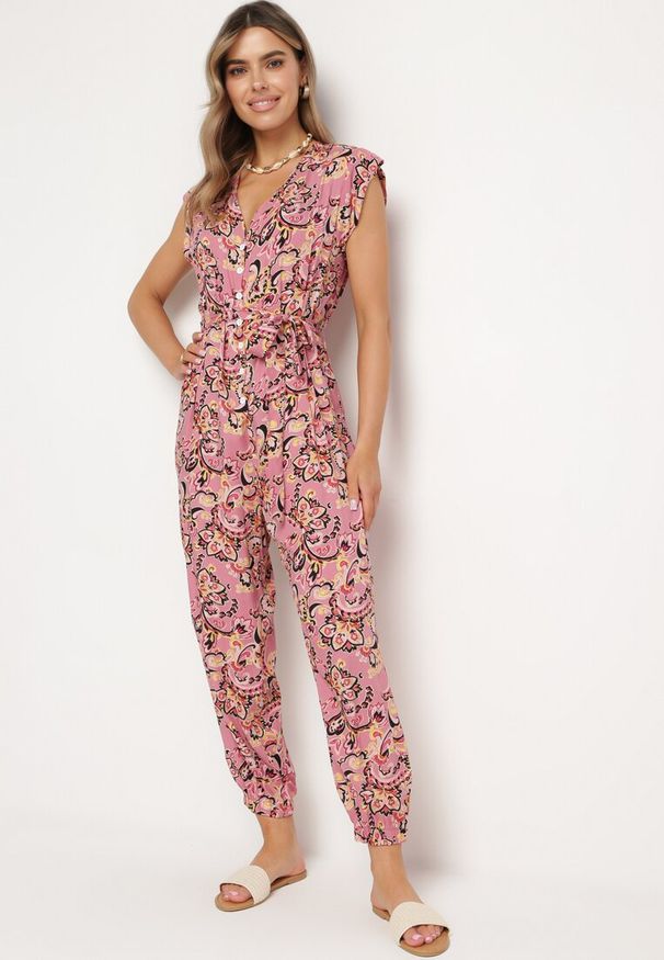 Born2be - Ciemnoróżowy Kombinezon Phaeniope. Kolor: różowy. Materiał: materiał. Długość rękawa: bez rękawów. Długość: długie. Wzór: aplikacja. Sezon: lato