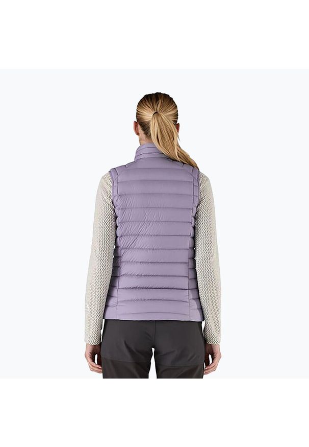 Bezrękawnik damski Patagonia Down Sweater. Kolor: fioletowy. Długość rękawa: bez rękawów