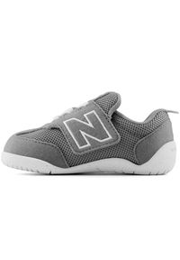 Buty niemowlęce New Balance NW1STGR – szare. Zapięcie: rzepy. Kolor: szary. Materiał: guma. Szerokość cholewki: normalna. Wzór: kolorowy #3