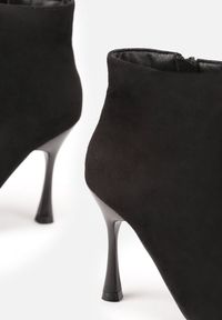 Renee - Czarne Botki na Szpilce Vices w Klasycznym Stylu Tikolisse. Okazja: na co dzień. Kolor: czarny. Materiał: jeans, skóra. Obcas: na szpilce. Styl: klasyczny #5