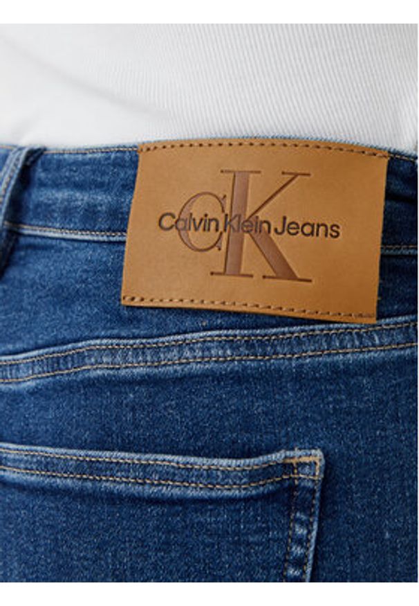 Calvin Klein Jeans Szorty jeansowe J20J225160 Granatowy Regular Fit. Kolor: niebieski. Materiał: bawełna