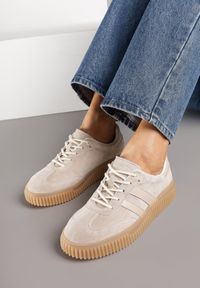 Born2be - Beżowe Sneakersy Typu Tenisówki ze Skórzaną Wkładką Ozdobione Paskami Melissele. Okazja: na co dzień. Zapięcie: pasek. Kolor: beżowy. Materiał: skóra. Wzór: aplikacja #6