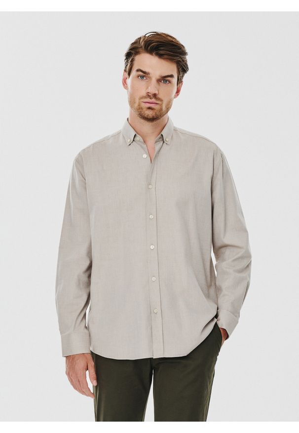 Pako Lorente - PAKO LORENTE – Gładka koszula męska beżowa długi rękaw. Okazja: na co dzień. Kolor: beżowy, zielony. Materiał: bawełna. Długość rękawa: długi rękaw. Długość: długie. Wzór: gładki. Styl: casual