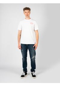 Diesel T-Shirt "T-Just" | A06495 0GRAI | Mężczyzna | Biały. Okazja: na co dzień. Kolor: biały. Materiał: bawełna. Wzór: nadruk. Styl: casual