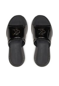 Calvin Klein Jeans Klapki Chunky Comf Slide Mtr YW0YW01506 Czarny. Kolor: czarny. Materiał: skóra