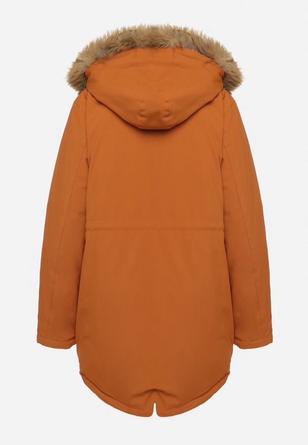 Born2be - Brązowa Kurtka Parka z Odpinanym Kapturem i Futerkiem Ściągana w Pasie Fezilena. Okazja: na imprezę. Kolor: brązowy. Materiał: futro. Długość: długie. Styl: elegancki