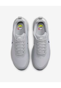 Nike AIR MAX NUAXIS Sneakersy męskie. Okazja: na co dzień. Kolor: szary. Materiał: syntetyk. Szerokość cholewki: normalna. Model: Nike Air Max. Sport: outdoor #3