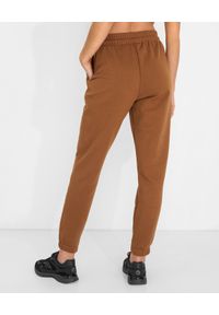 JENESEQUA - Bawełniane spodnie dresowe. Kolor: brązowy. Materiał: dresówka, bawełna. Wzór: haft. Sezon: lato, wiosna #5