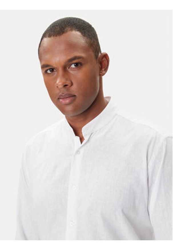 Karl Lagerfeld - KARL LAGERFELD Koszula 605035 552627 Biały Regular Fit. Typ kołnierza: dekolt w karo. Kolor: biały. Materiał: len, bawełna