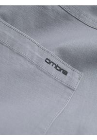 Ombre Clothing - Spodnie męskie JOGGERY z odstającymi i zapinanymi kieszeniami cargo - jasnoszare V8 - Rozmiar: M. Kolor: szary. Materiał: guma, tkanina, elastan, bawełna. Wzór: nadruk #12