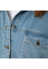 Wittchen - Damska kurtka dżinsowa oversize niebieska. Kolor: niebieski. Materiał: bawełna. Wzór: paski. Sezon: wiosna. Styl: elegancki