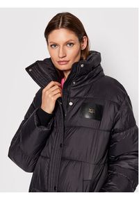 N°21 Płaszcz zimowy 22I N2M0 O111 5004 Czarny Regular Fit. Kolor: czarny. Materiał: syntetyk. Sezon: zima