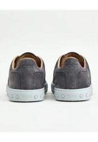 TOD'S - Szare sneakersy z monogramem. Nosek buta: okrągły. Kolor: szary. Materiał: guma, zamsz #3