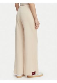 Guess Spodnie dresowe V6GB06 Z0651 Beżowy Wide Leg. Kolor: beżowy. Materiał: syntetyk #5