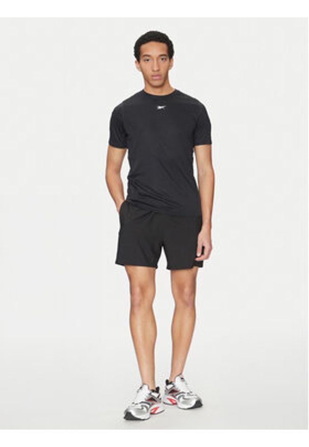 Reebok T-Shirt 100070571 Czarny Regular Fit. Kolor: czarny. Materiał: syntetyk