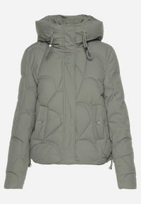 Born2be - Ciemnozielona Pikowana Kurtka o Pudełkowym Kroju z Kapturem i Ściągaczami Selizola. Okazja: na spacer. Typ kołnierza: kaptur. Kolor: zielony. Materiał: jeans, skóra. Styl: sportowy #7