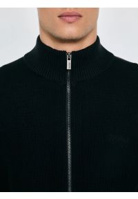 Big-Star - Sweter męski rozpinany ze stójką czarny Anton 906. Okazja: na co dzień. Typ kołnierza: kołnierzyk stójkowy. Kolor: czarny. Materiał: bawełna, dzianina. Wzór: haft, ze splotem. Styl: sportowy, klasyczny, casual, elegancki #2