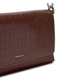 Calvin Klein Torebka Ck Must Shoulder Bag_Croco K60K612111 Brązowy. Kolor: brązowy. Materiał: skórzane