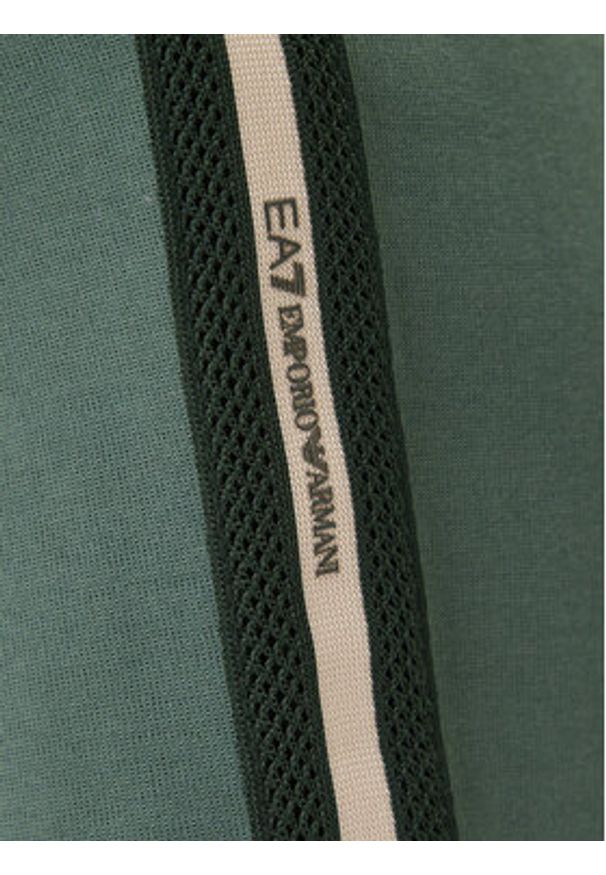EA7 Emporio Armani Spodnie dresowe 7M001482 AF12660 U7260 Zielony Regular Fit. Kolor: zielony. Materiał: bawełna, syntetyk