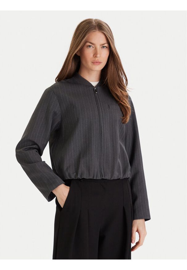 only - ONLY Kurtka przejściowa Aggie 15353558 Szary Regular Fit. Kolor: szary. Materiał: syntetyk