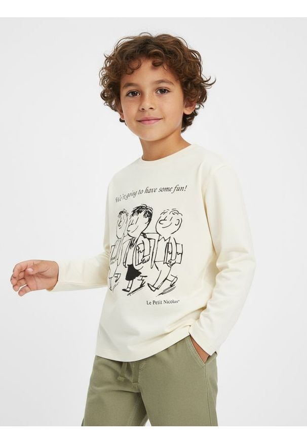 Sinsay - Bawełniana koszulka z nadrukiem Le Petit Nicolas - beżowy. Kolor: beżowy. Materiał: bawełna. Wzór: nadruk