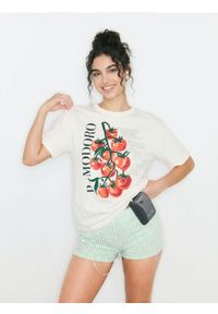 Sinsay - Piżama dwuczęściowa z nadrukiem pomidora - kremowy. Kolor: kremowy. Wzór: nadruk #1