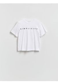 Reserved - T-shirt z haftowanym napisem - biały. Kolor: biały. Materiał: bawełna. Wzór: napisy, haft #1