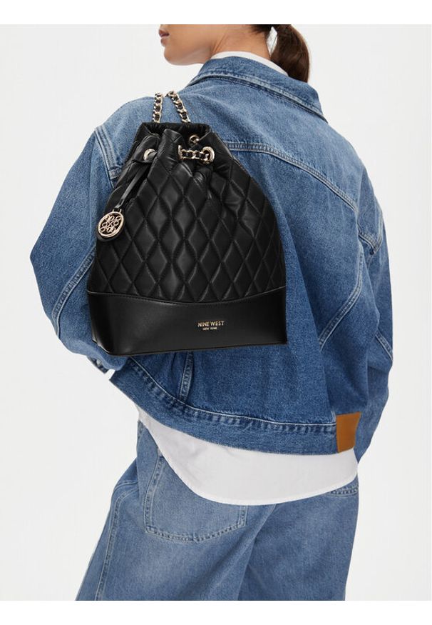 Nine West Plecak CEO-KANSAS-JH5824-NW Czarny. Kolor: czarny. Materiał: materiał