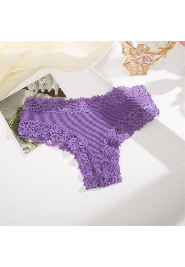 Intica - Figi z koronką na co dzień Georgica. Kolor: fioletowy. Materiał: koronka. Wzór: koronka