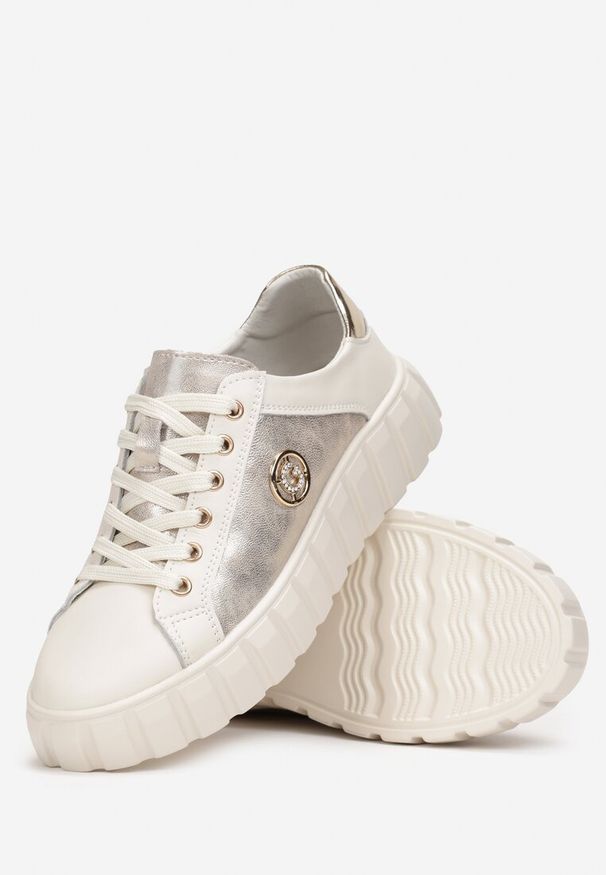 Born2be - Beżowo-Złote Sneakersy Skórzane na Grubej Podeszwie Cremini. Zapięcie: sznurówki. Kolor: beżowy. Materiał: skóra. Szerokość cholewki: normalna. Wzór: aplikacja. Sezon: jesień, wiosna