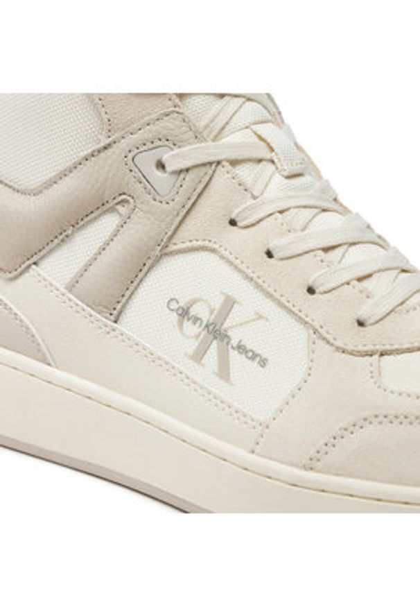Calvin Klein Jeans Sneakersy Basket Cup Mid Laceup Lth Ml Mtr YM0YM00995 Beżowy. Kolor: beżowy. Materiał: materiał
