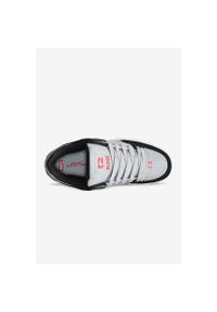 Buty do deskorolki Globe Tilt. Kolor: czarny, szary, wielokolorowy. Sport: skateboard