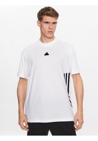 Adidas - adidas T-Shirt IN1612 Biały Loose Fit. Kolor: biały. Materiał: bawełna #1
