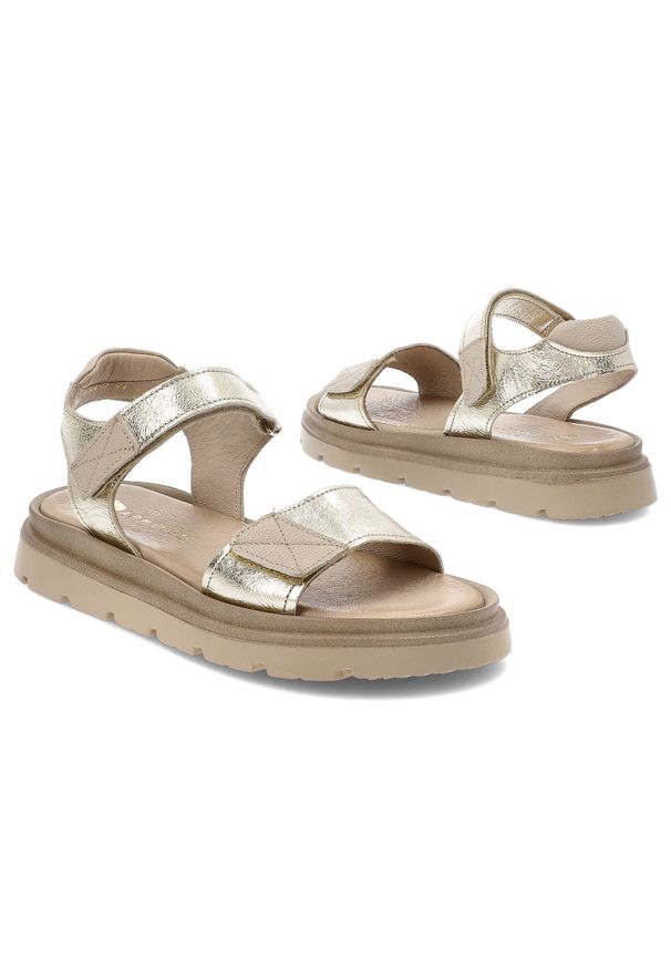 Złote Stylowe Sandały Armodo Wygodne Obuwie Damskie. Okazja: na co dzień, na spacer. Zapięcie: rzepy. Kolor: złoty. Materiał: materiał. Sezon: lato. Styl: elegancki