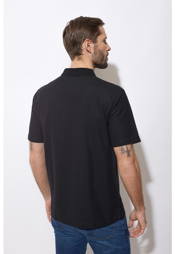 Koszulka męska polo Carhartt Force Midweight Pocket K570. Typ kołnierza: polo. Kolor: czarny