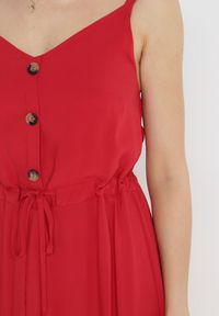 Born2be - Bordowa Sukienka z Wiskozy Xelpiroe. Okazja: na co dzień. Kolor: czerwony. Wzór: gładki, aplikacja. Typ sukienki: proste. Materiał: wiskoza. Długość rękawa: na ramiączkach. Sezon: lato. Styl: casual. Długość: maxi #4