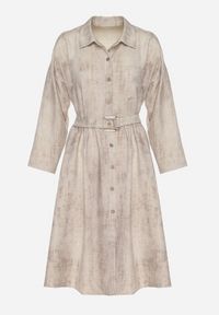 Born2be - Beżowa Sukienka o Koszulowym Kroju z Paskiem z Klamrą Evelmio. Okazja: na co dzień. Typ kołnierza: kołnierzyk klasyczny. Kolor: beżowy. Materiał: jeans. Długość rękawa: długi rękaw. Typ sukienki: koszulowe. Styl: klasyczny, casual, elegancki #3