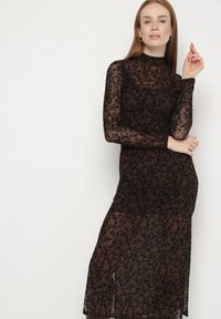 Born2be - Brązowa Dopasowana Sukienka Koktajlowa z Wiskozą z Welurowym Wzorem Kwiatów Alerre. Okazja: na co dzień. Kolor: brązowy. Materiał: welur, wiskoza. Długość rękawa: na ramiączkach. Wzór: kwiaty. Styl: wizytowy #3