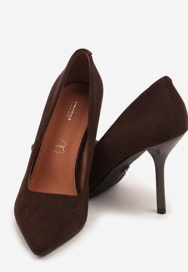 Born2be - Brązowe Klasyczne Szpilki Vices z Wkładką ze Skóry Naturalnej Verite. Okazja: do pracy, na spotkanie biznesowe, na ślub cywilny, na imprezę, na wesele. Nosek buta: szpiczasty. Kolor: brązowy. Materiał: skóra. Obcas: na szpilce. Styl: klasyczny. Wysokość obcasa: średni