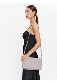 Calvin Klein Torebka Re-Lock Qult Shoulder Bag K60K611021 Fioletowy. Kolor: fioletowy. Materiał: skórzane